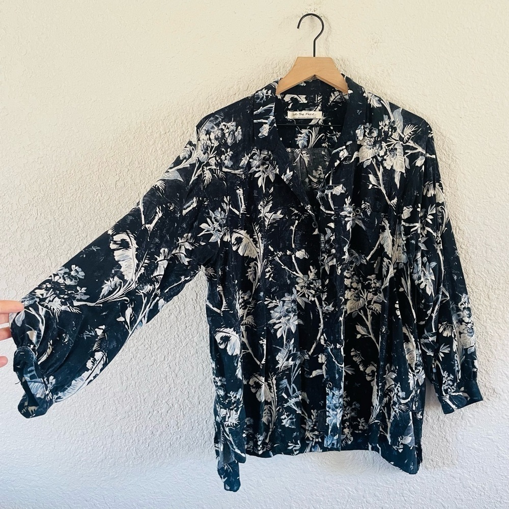 We The Free It’s. A Vibe Leaf Print Button Up Top